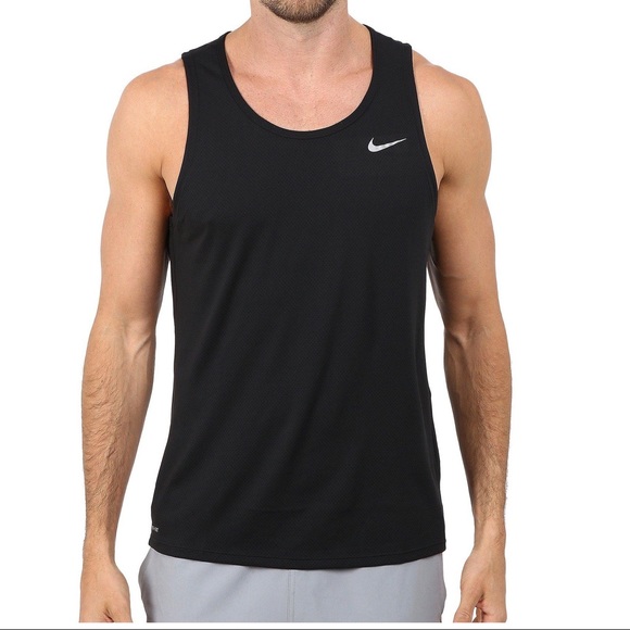 black nike tank